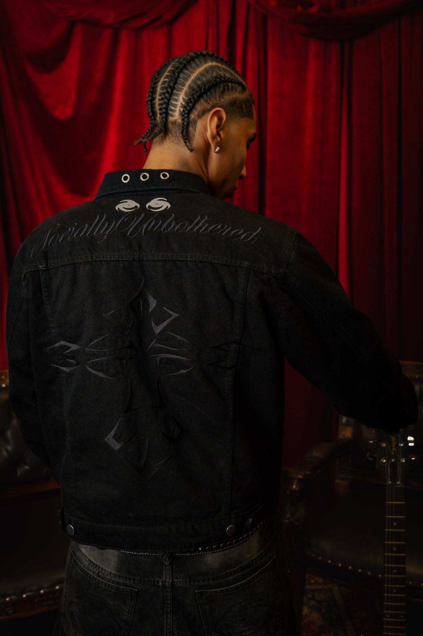 (CRIMSON) VEIL: DENIM JACKET